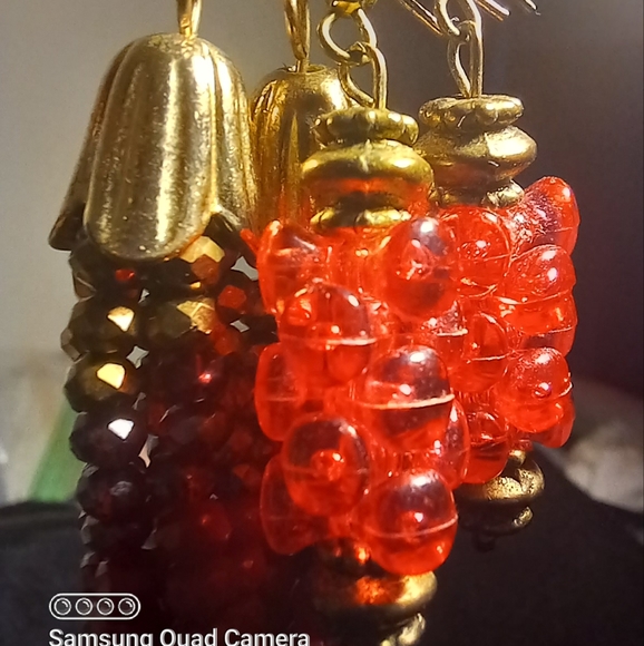 Two pair of vintage red earrings - Picture 6 of 10